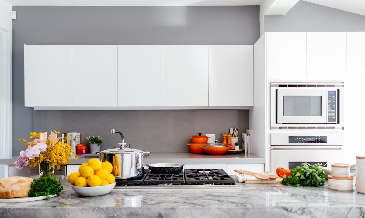 Deep clean kitchen detail